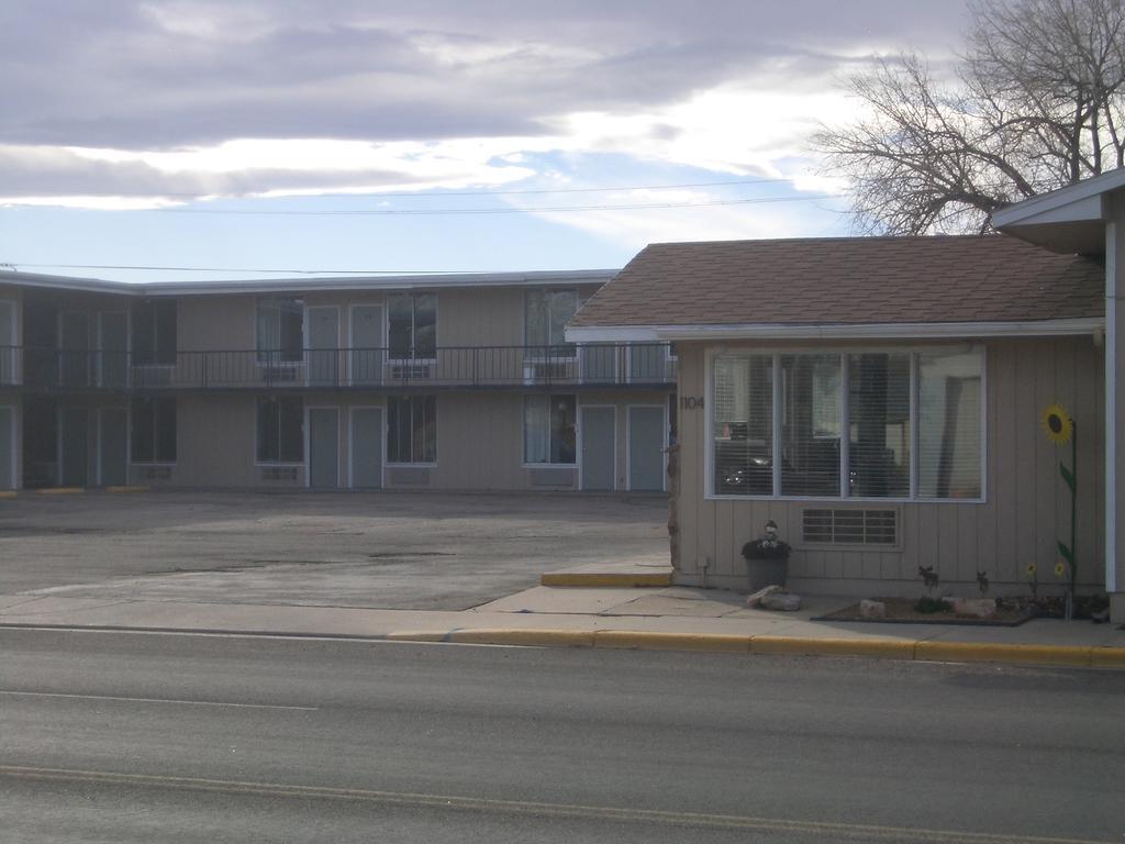 Laramie Valley Inn Εξωτερικό φωτογραφία