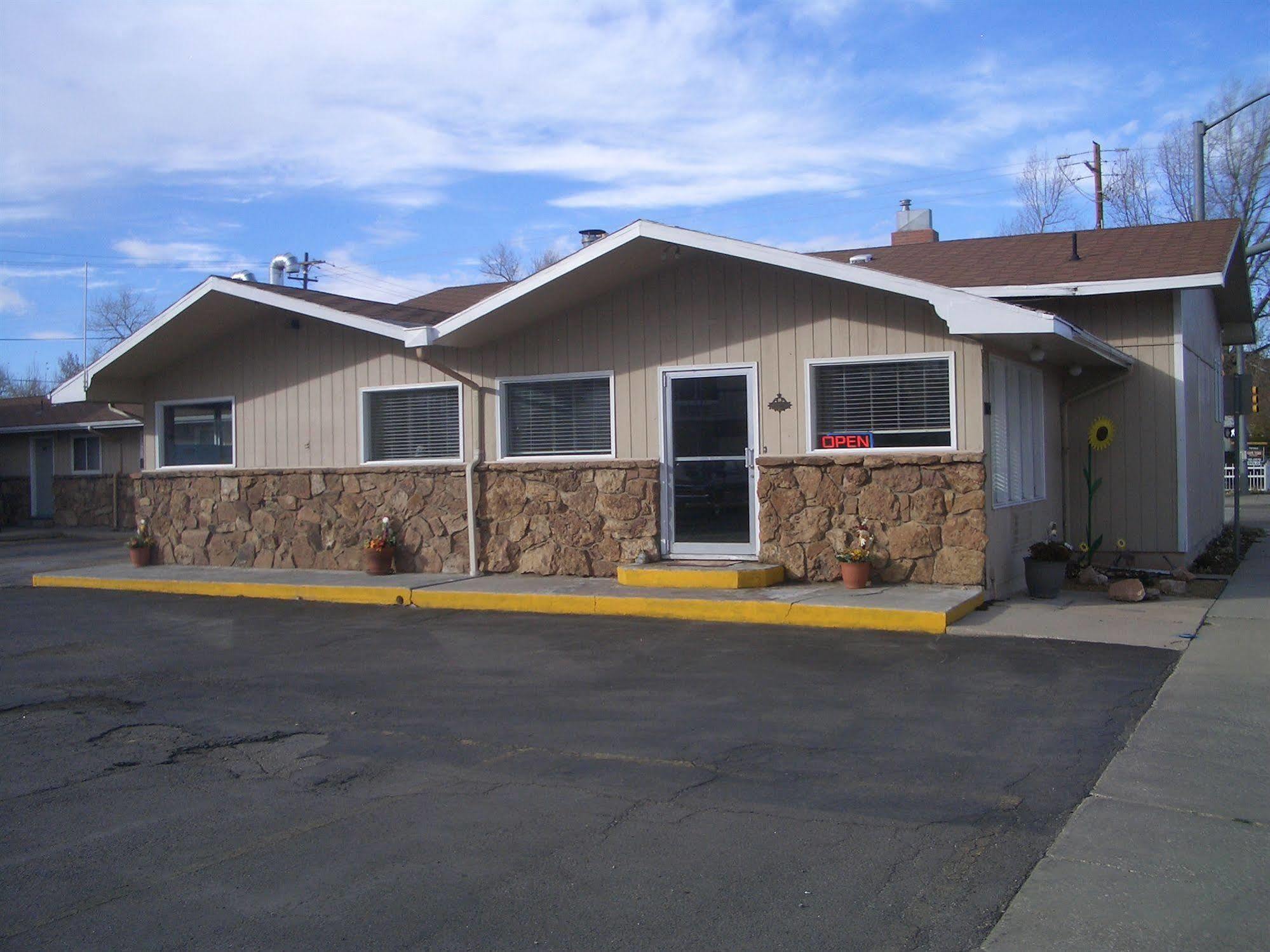 Laramie Valley Inn Εξωτερικό φωτογραφία